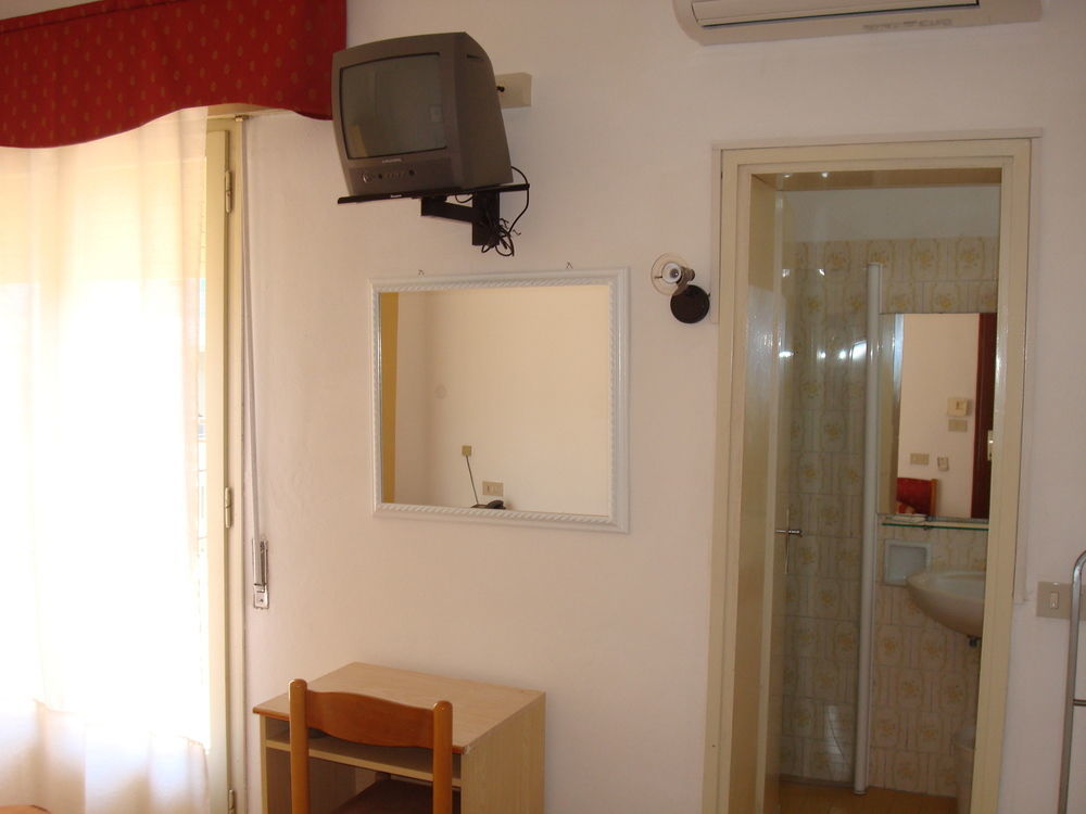 Marlisa Pier Hotel 2*